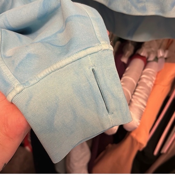 LULULEMON NWOT Blue To-Dye For Scuba - Picture 7 of 8